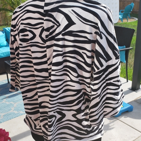 Grayson Threads Zebra Crop Top - Picture 2 of 9